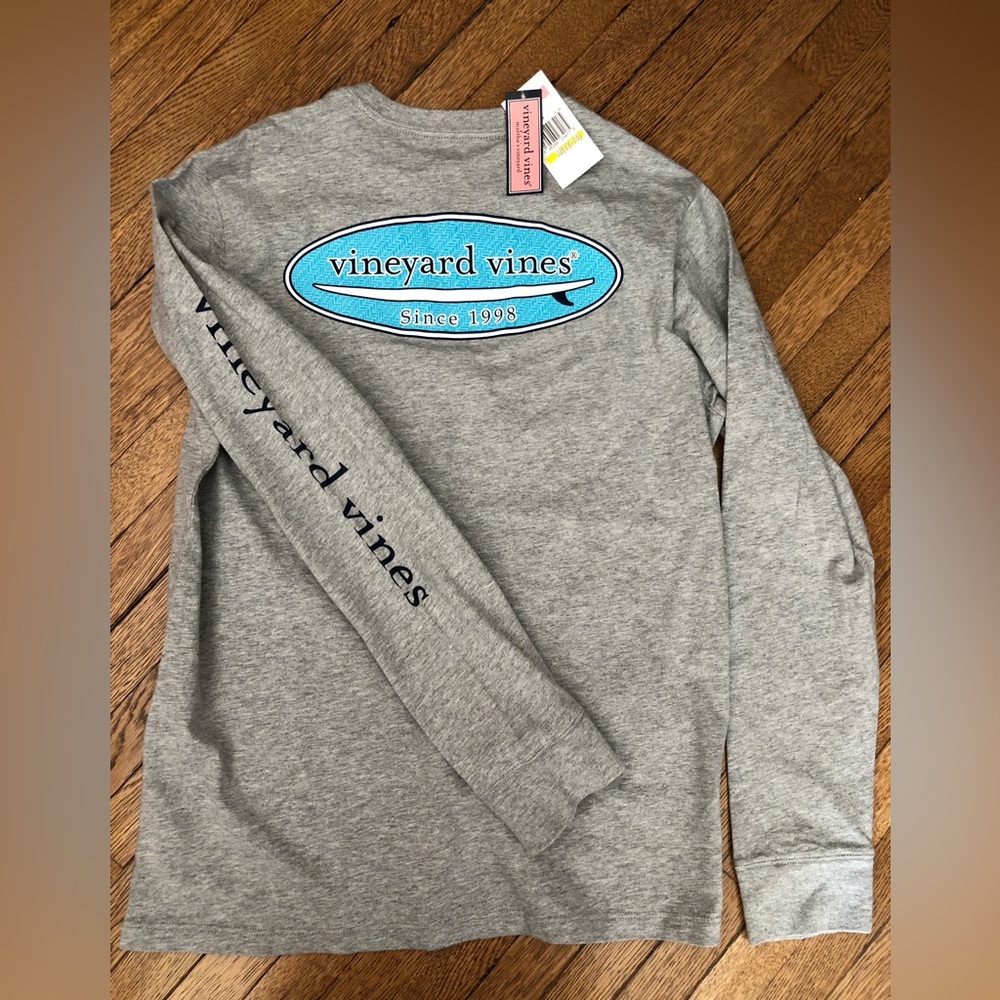 NWT Vineyard Vines Boys pocket Tee 12-14 long sleeve gray